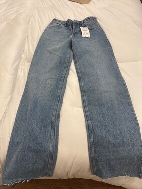 Never worn Zara jeans